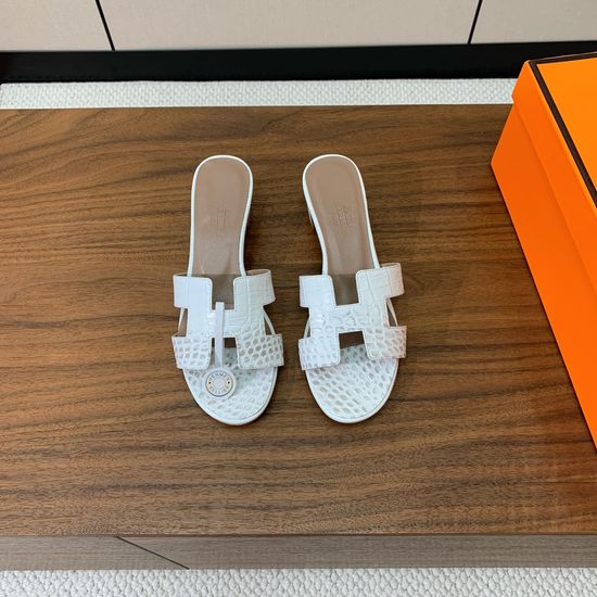 Hermes Mid Heel Slide Sandals Embossed Leather Upper Soft Sheepskin Lining