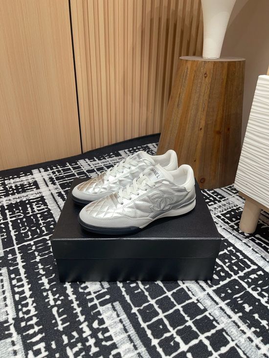 Chanel Quilted Casual Sneakers Comfortable All-match Footwear