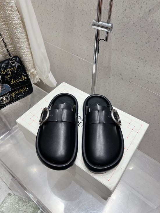 McQueen Stylish Elevated Closed Toe Slip On Comfortable Clog Slippers