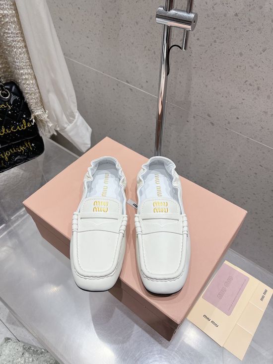 Miu Miu Vintage Mary Jane Ballet Flats Soft Leather Comfortable Shoes