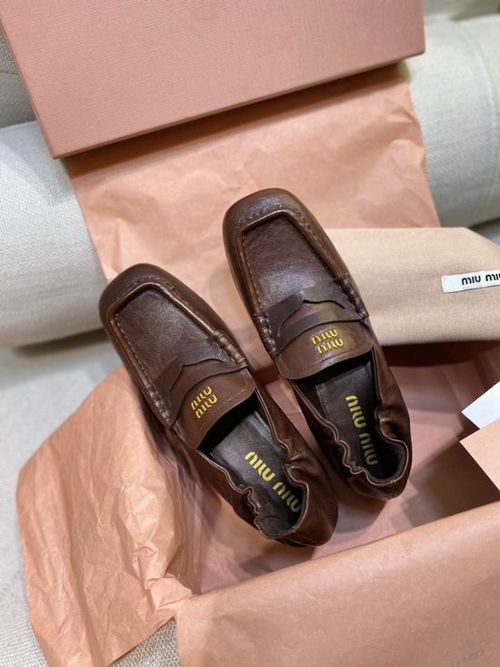 Miu Miu Genuine Leather Ruffled Mid Heel Loafers Non-slip Sole