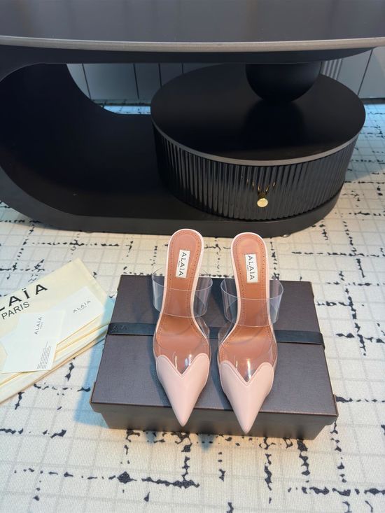 Alaia Heart Design Patent Leather High Heel Slide Sandals