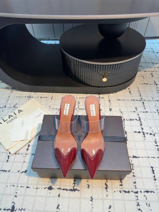 Alaia Heart Design Patent Leather High Heel Slide Sandals