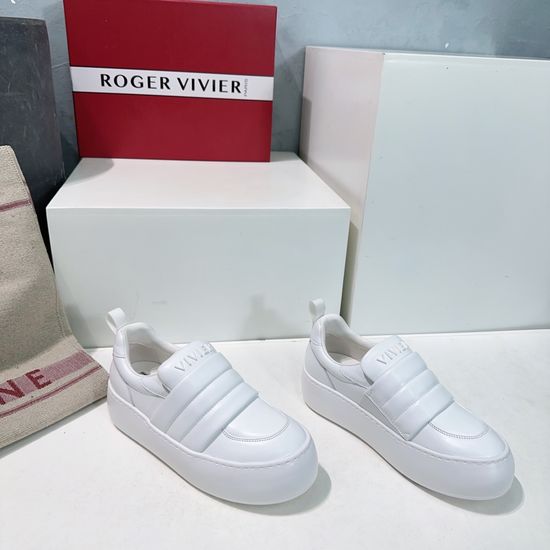 Roger Viver Smooth Leather Thick Sole Casual Comfortable Shoes