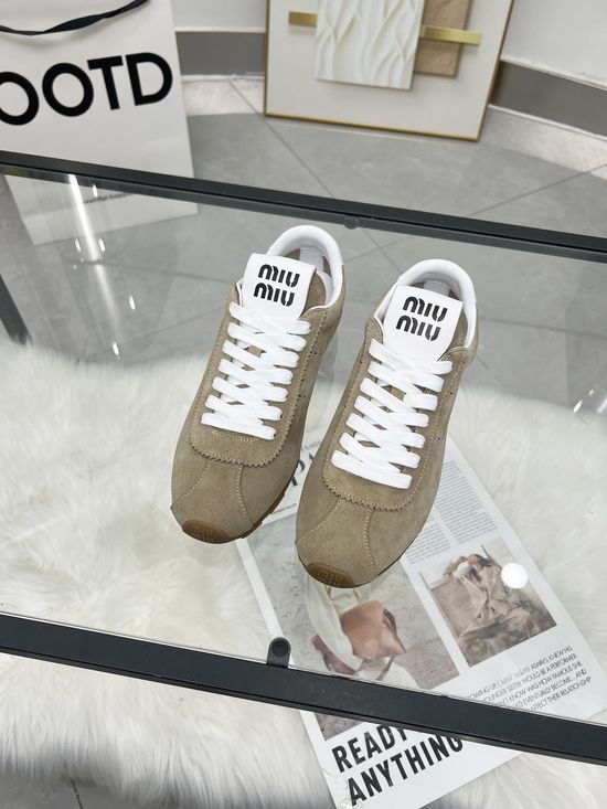 Miu Miu Cowhide Casual Training Shoes Non-slip Soft Comfortable Sneakers