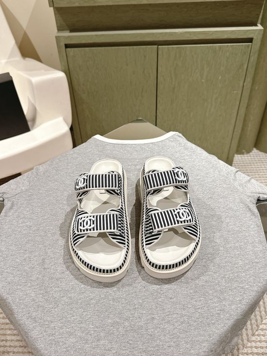 Hermes Stripe Pattern Comfortable Beach Shoes With Optional Sole