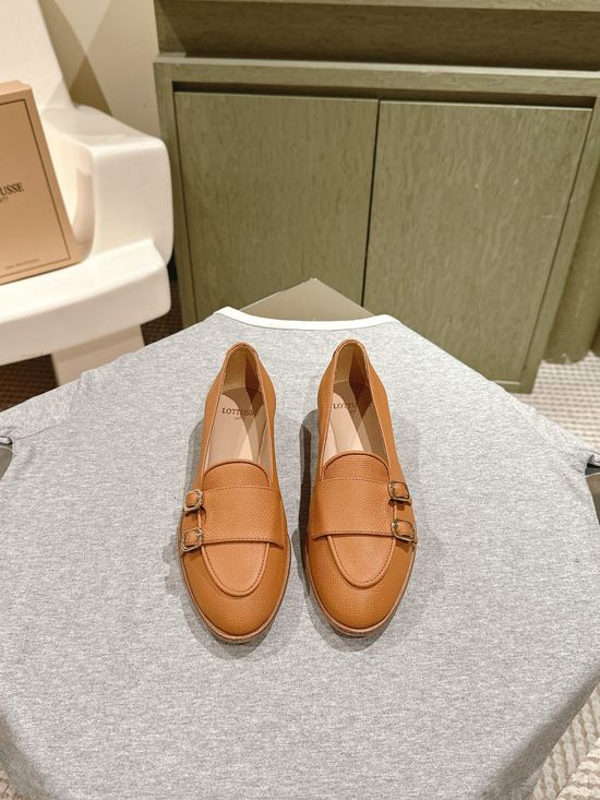 LoTTusse Minimalist Retro Genuine Leather Slip On Casual Shoes