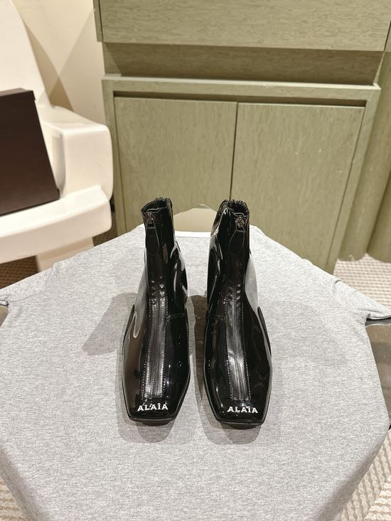 Alaia Rhinestone Mesh Ballet Flats with Leather Trim Casual Shoes