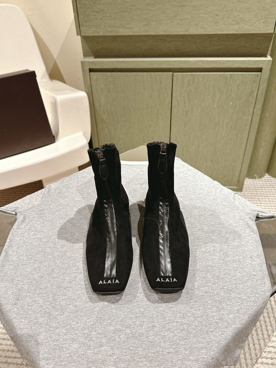 Alaia Rhinestone Mesh Ballet Flats with Leather Trim Casual Shoes