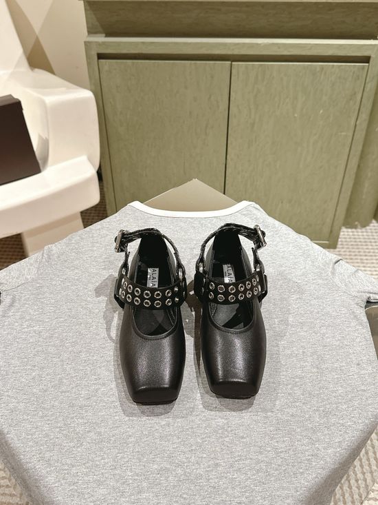 Alaia Rhinestone Decor Mesh Upper Comfortable Ballet Flats