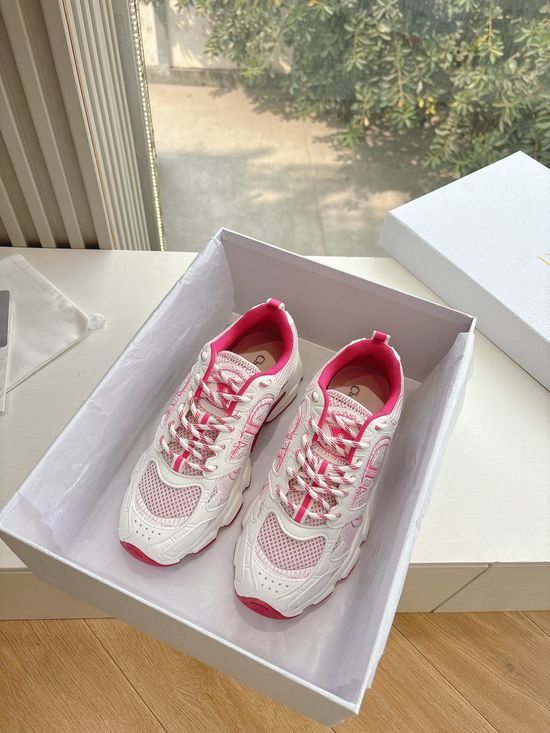 Christian Dior Leather Mesh Casual Sneakers with Side Logo Accents