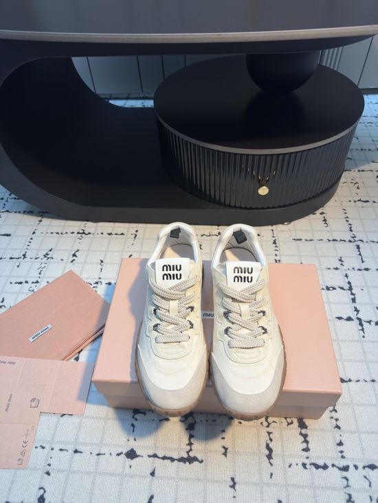 Miu Miu Retro Versatile Traction Sole Sneakers Comfortable Daily Shoes