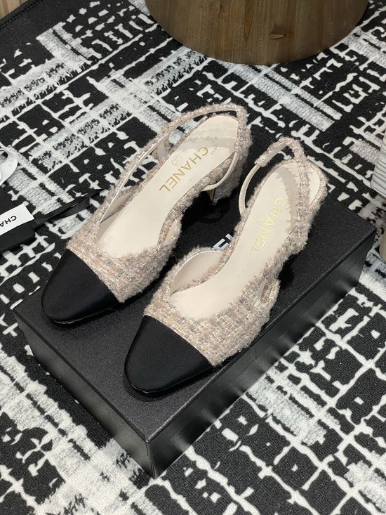 Chanel Tweed Slingback Sandals Two Tone Design Elegant Daily Footwear