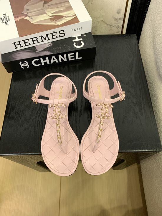 Chanel Premium Leather Toe-Post Sandals With Leather Sole