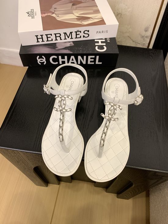 Chanel Premium Leather Toe-Post Sandals With Leather Sole