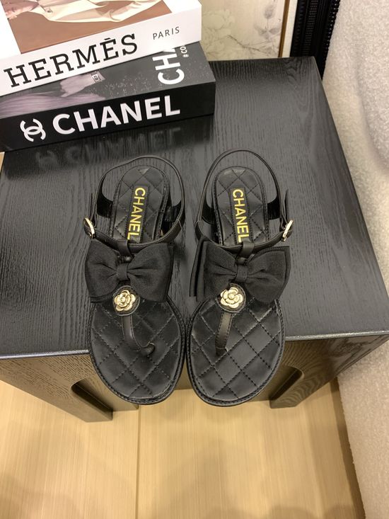 Chanel Premium Leather Toe-Post Sandals With Leather Sole