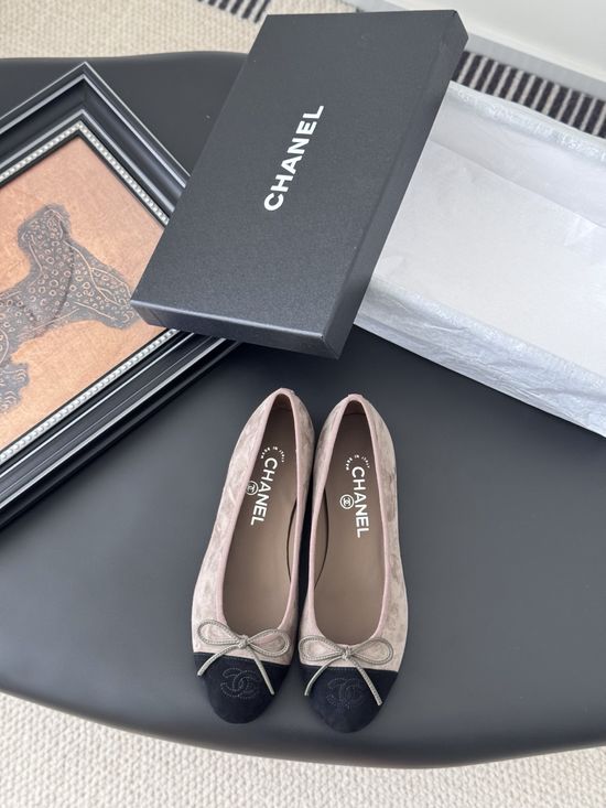 Chanel Classic Round Toe Low Heel Ballet Flats with Leather Sole