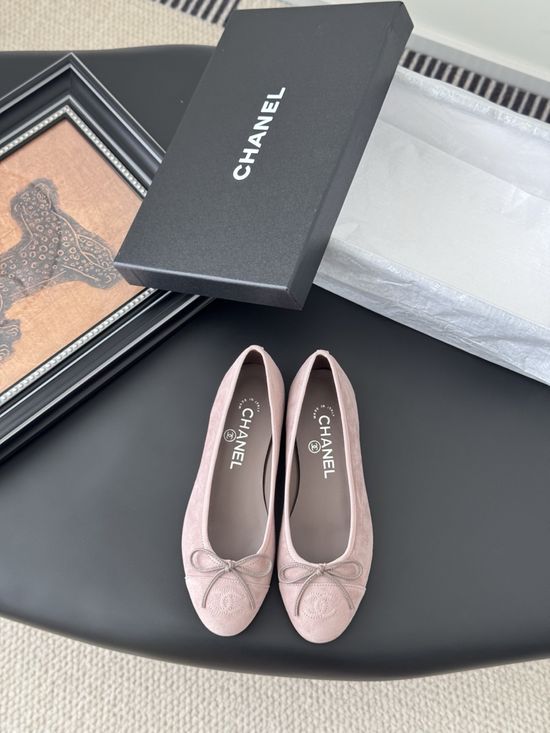 Chanel Classic Round Toe Low Heel Ballet Flats with Leather Sole