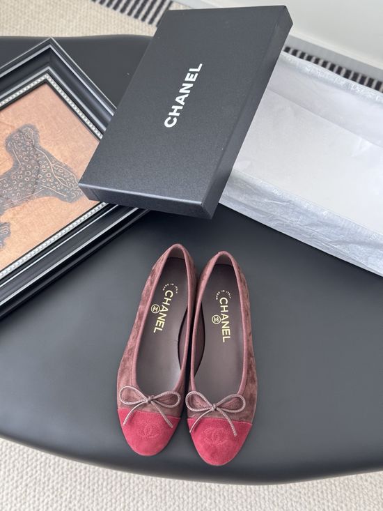 Chanel Classic Round Toe Low Heel Ballet Flats with Leather Sole