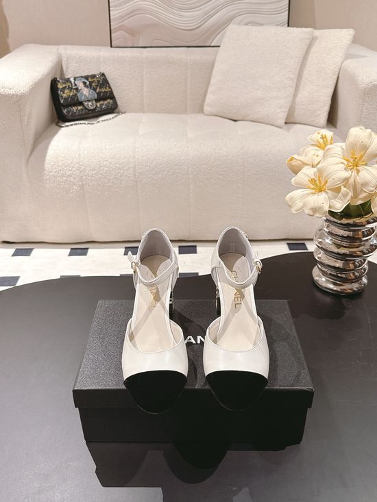 Chanel Elegant Pearl Heel Mary Jane Leather Shoes