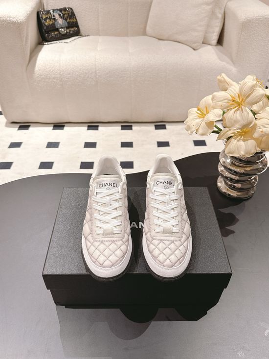 Chanel Graffiti Print Pattern Comfortable Casual Sneakers