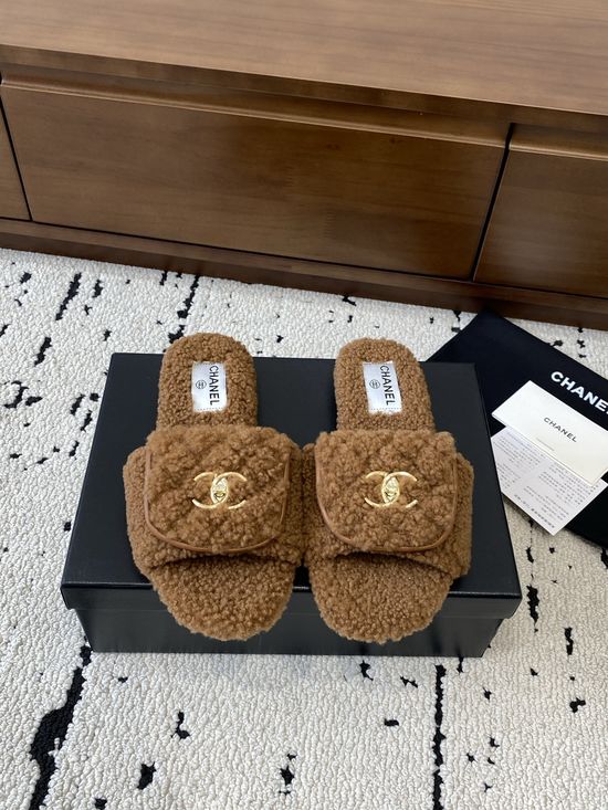 Chanel Vintage-Style Flat Mule Slippers with Fur Lining