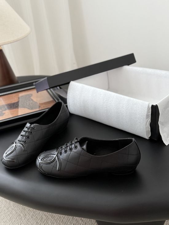 Chanel Vintage Leather Low Heel Comfortable Flat Shoes