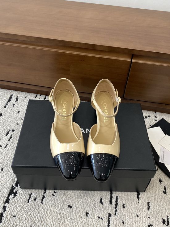Chanel Elegant Mid Heel Pointed Toe Soft Leather Office Shoes