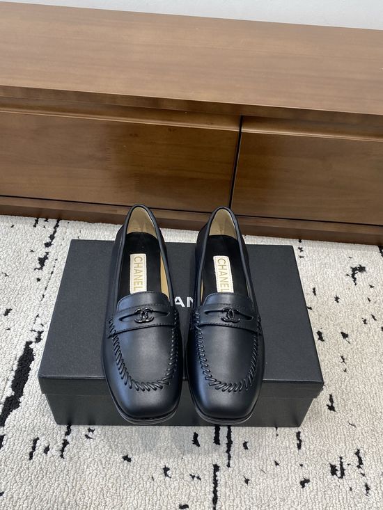 Chanel Retro Low Heel Pointed Toe Leather Comfortable Flat Shoes