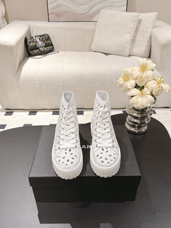 Chanel Convertible Hollow Out Boots Wool Lining Embroidered Pattern Anti-slip Sole