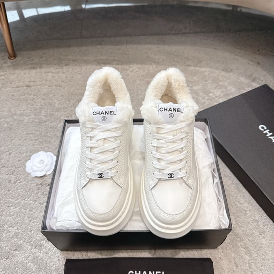 Chanel Two-tone Casual Sneakers Comfortable Wool Insole