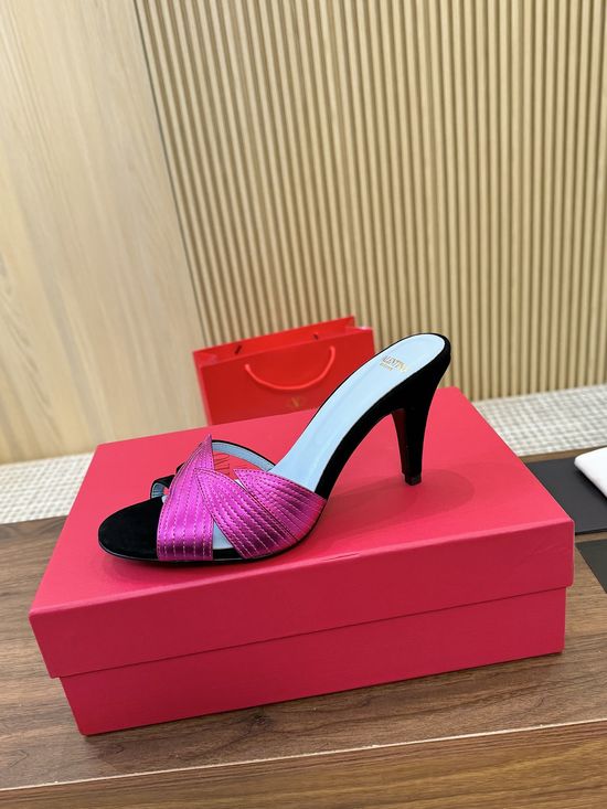 Valentino Elegant Leaf-Element Backless Walking Shoes