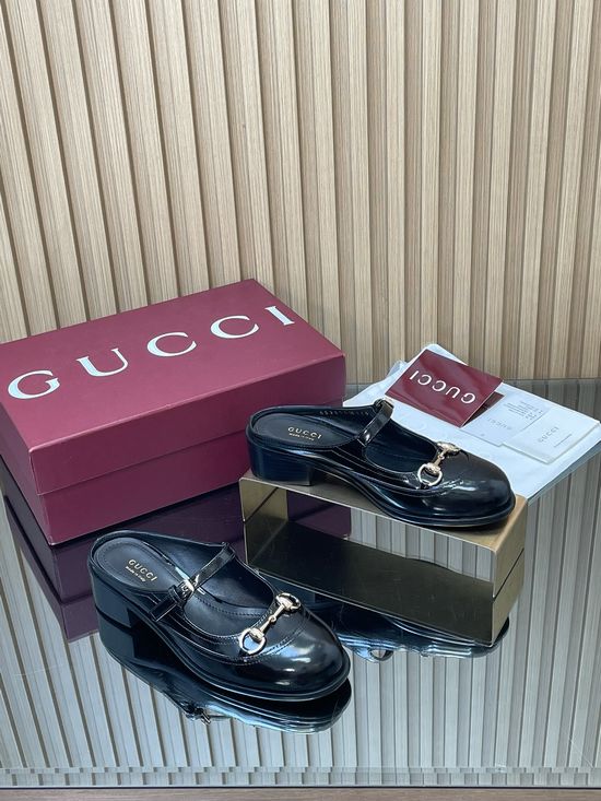 Gucci Horsebit Decor Patent Leather Mary Jane Chunky Heel Mules