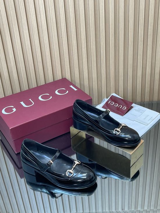 Gucci Horsebit Decor Patent Leather Mary Jane Chunky Heel Loafers