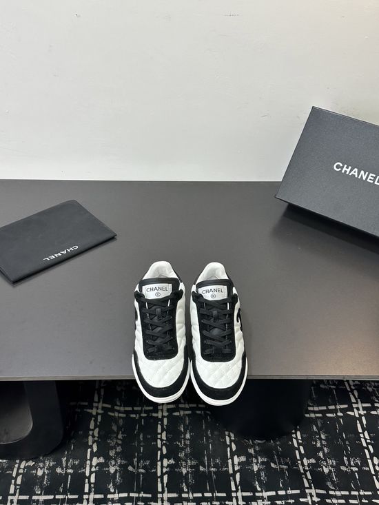 Chanel Trendy Panda-Colored Casual Sneakers with Soft Sole
