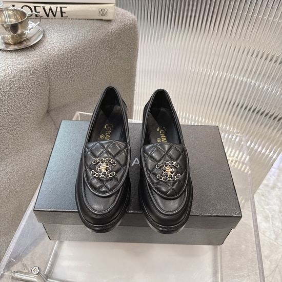 Chanel Elegant Closed-toe Slip-on Shoes with Soft Lining
