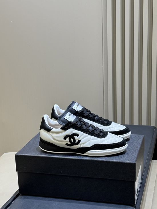Chanel Soft Sheepskin Low Top Casual Sneakers