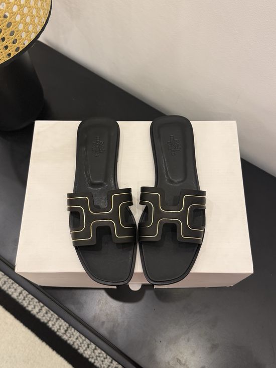 Hermes Stylish Italian Leather Slippers for Comfort