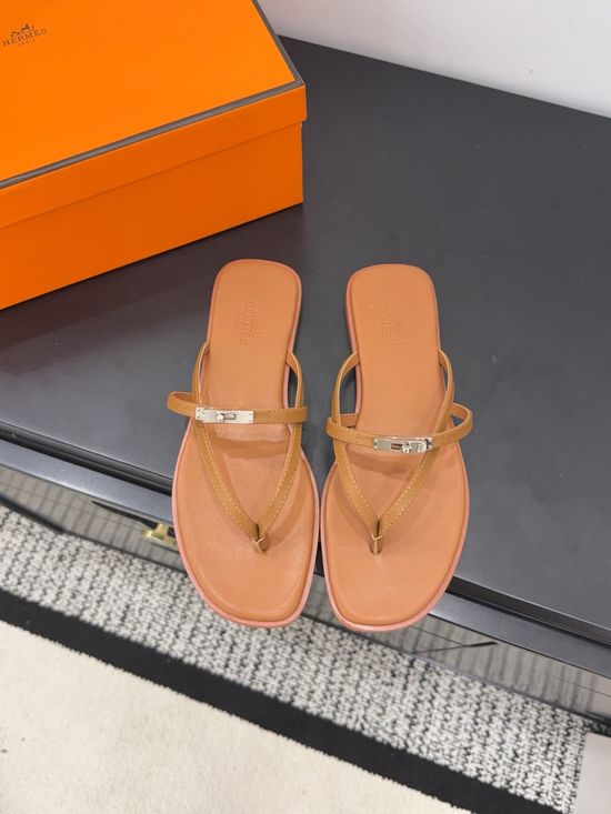 Hermes Stylish Italian Leather Slippers for Comfort