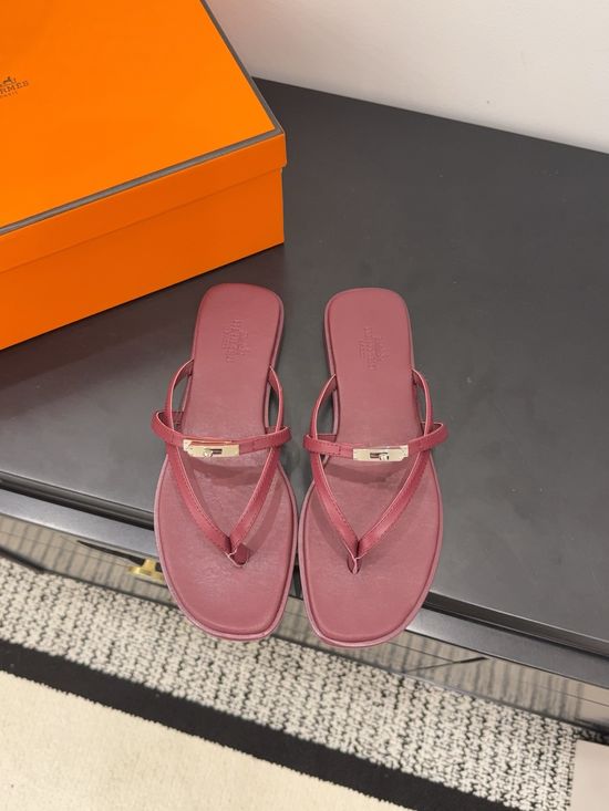 Hermes Stylish Italian Leather Slippers for Comfort