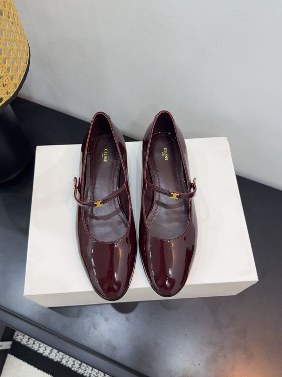 Celine Classic Retro Leather Versatile Daily Flat Shoes