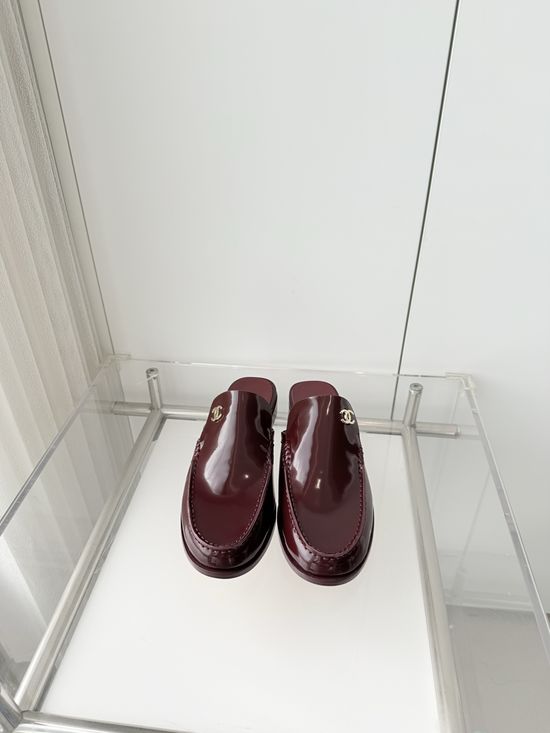 Chanel Premium Cowhide Mules Slippers Italian Leather Sole