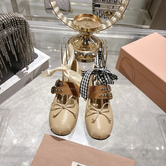 Miu Miu Elegant Bow Detail Soft Leather Ballet Flats