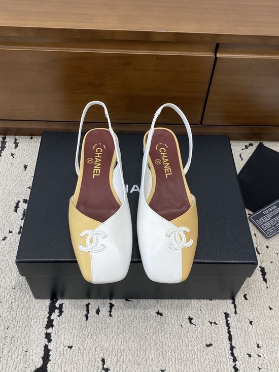 Chanel Color Block Flat Open Heel Sandals Metal Decor Comfortable Footwear