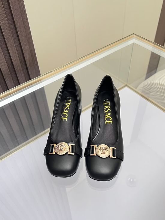 Versace Round Toe Leather Flats Soft Sheepskin Insole Comfortable
