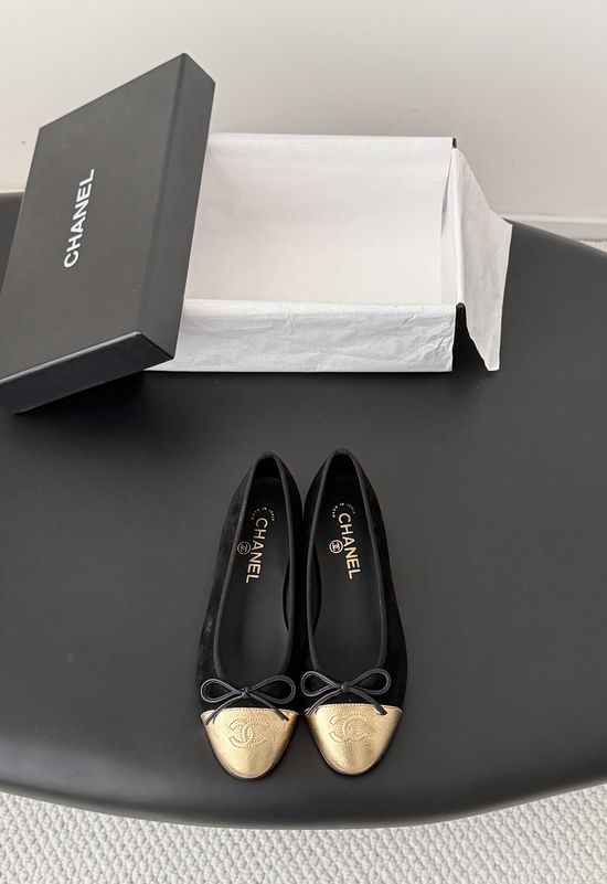 Chanel Classic Elegant Comfortable Flat Ballet Shoes