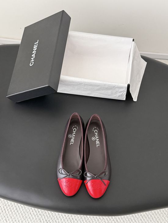 Chanel Classic Elegant Comfortable Flat Ballet Shoes