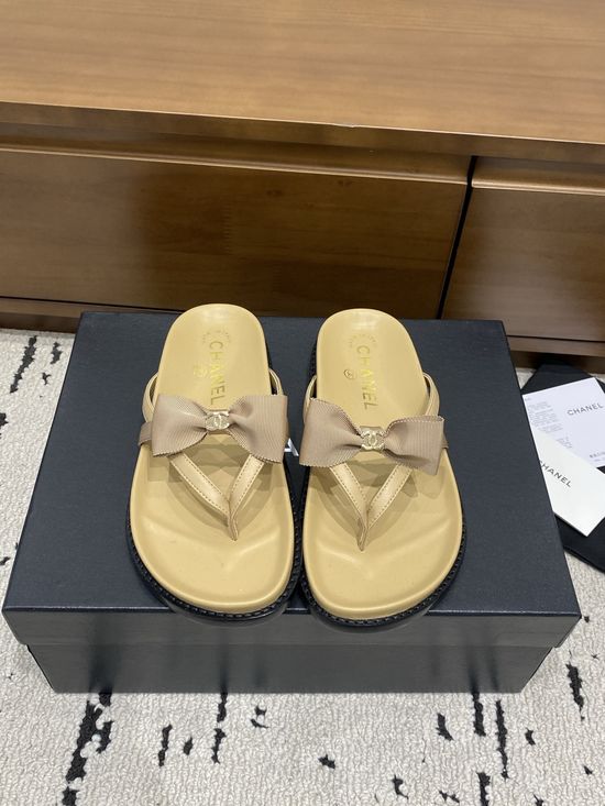 Chanel Classic Bow Slip-On Sandals with Chic Design